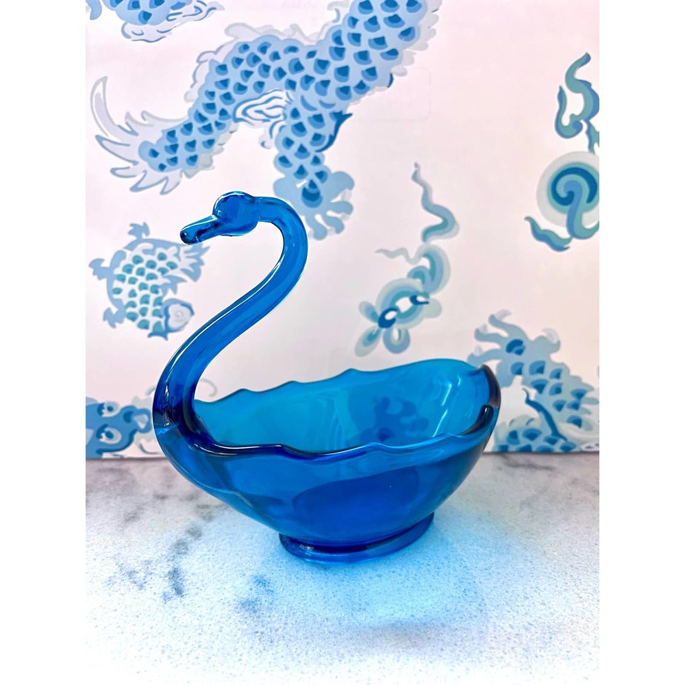 Vintage LE Smith Aqua Swan Bowl (1960-70s)